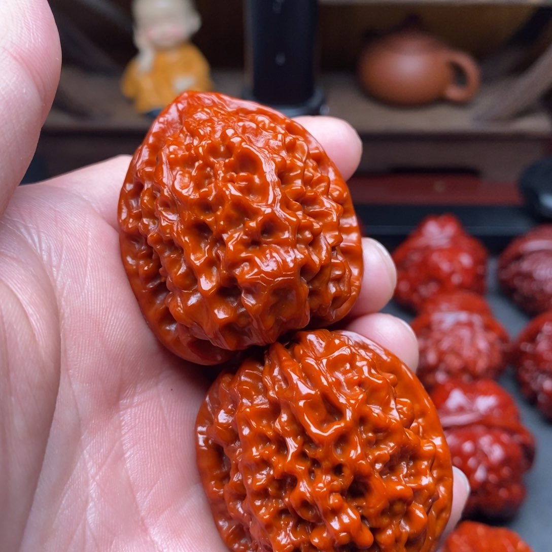 吊坠文玩核桃38官帽磕碰