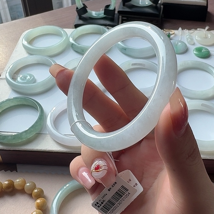 翡翠未镶嵌手镯（序号2）点菜看细节