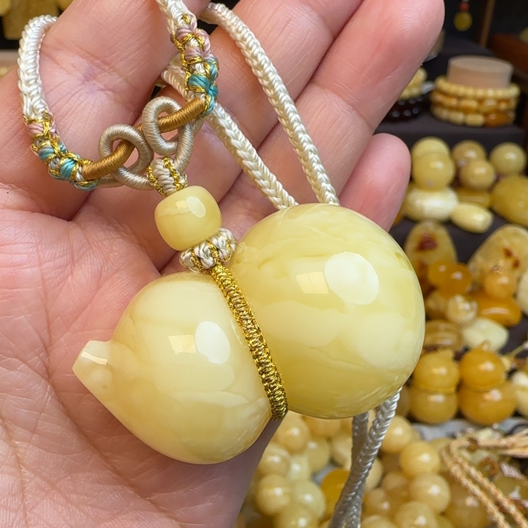 琥珀未镶嵌套链天然溶洞妖花蜜蜡葫芦吊坠