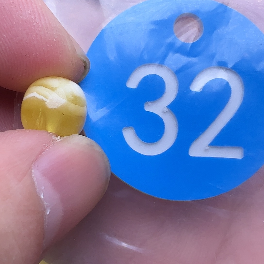 蜜蜡未镶嵌珠宝奇石9.5mm微瑕疵
