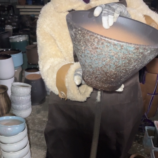 红陶口28高19瑕疵