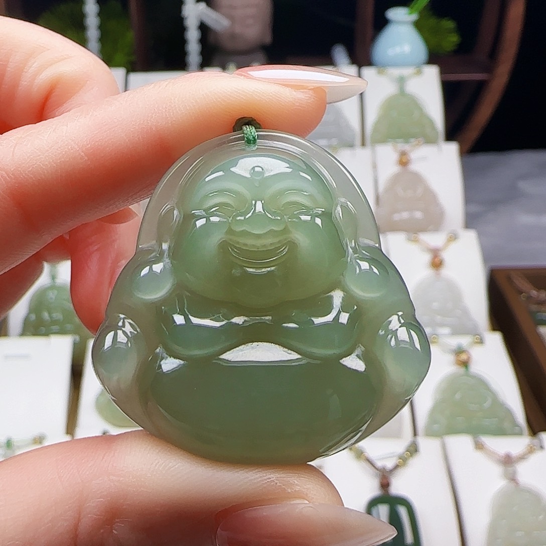 和田玉18K金镶嵌颈饰