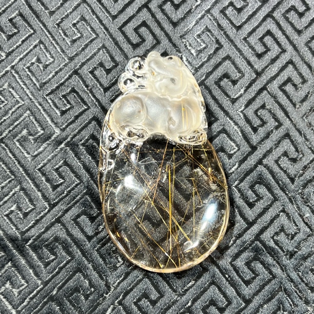 天然水晶纯手工雕刻金发晶貔貅吊坠精美项链