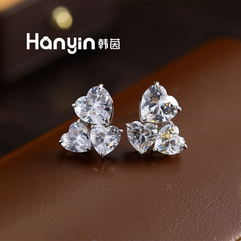 铜合金合成锆石耳饰 925银针韩版气质爆闪爱心耳钉时尚百搭耳饰