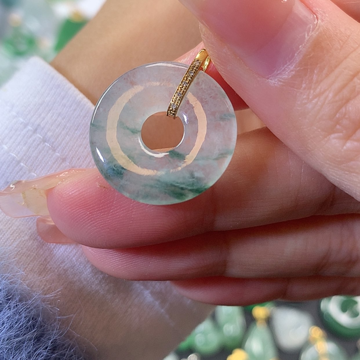 【闪购商品】翡翠吊坠(赠链)18K金镶嵌