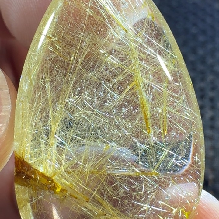 水晶颈饰未镶嵌张**浩