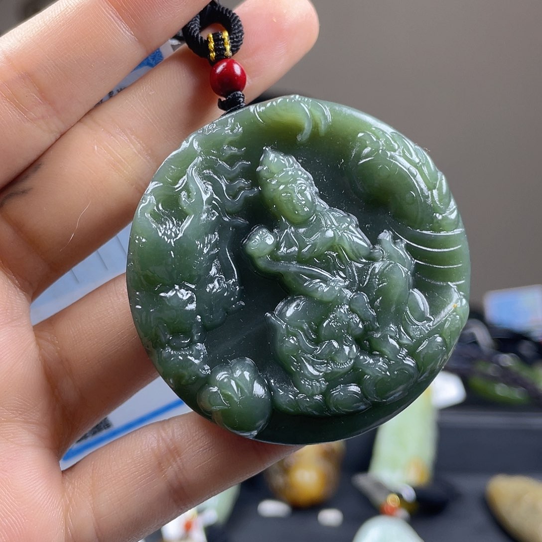 和田玉未镶嵌颈饰