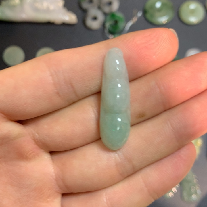 翡翠裸石翡翠首饰