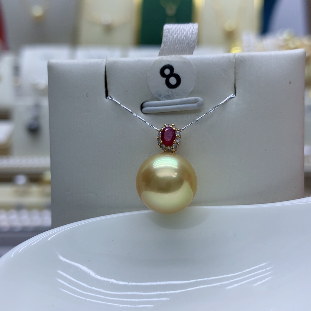 18K金镶嵌海水珍珠吊坠(不含链)