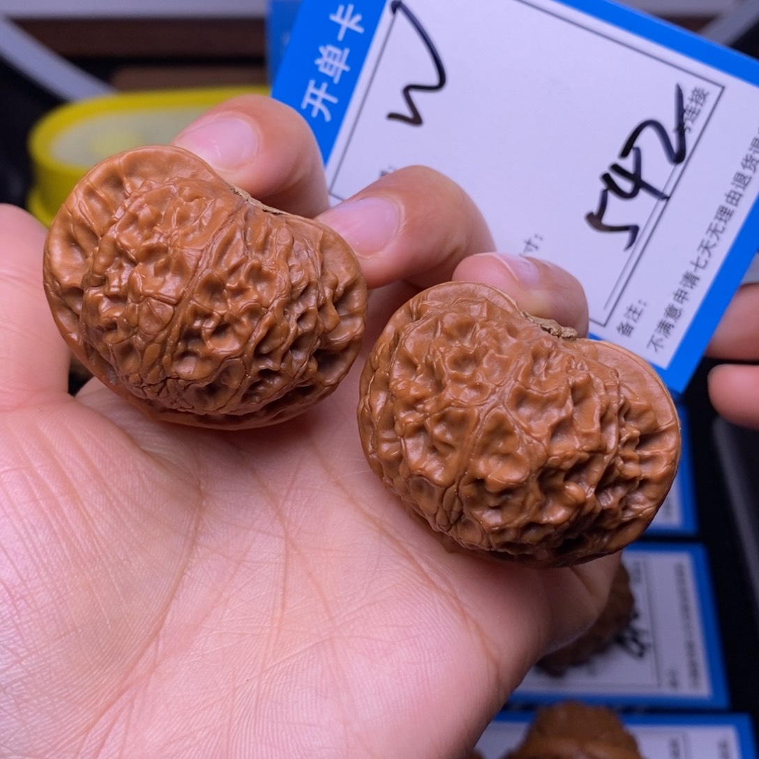 文玩核桃把件陈*43宫灯542号