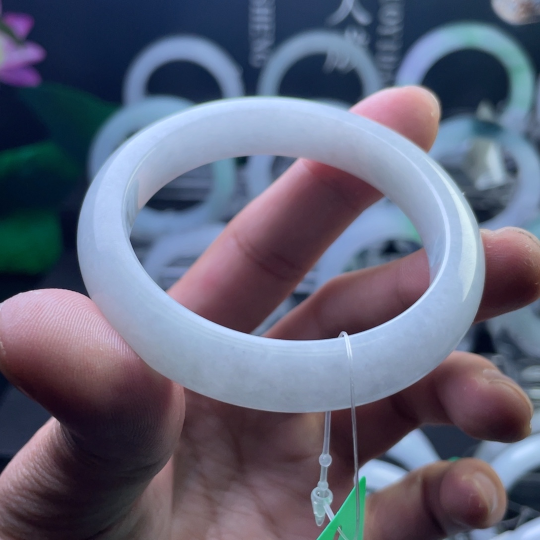 翡翠未镶嵌手镯翡翠手镯