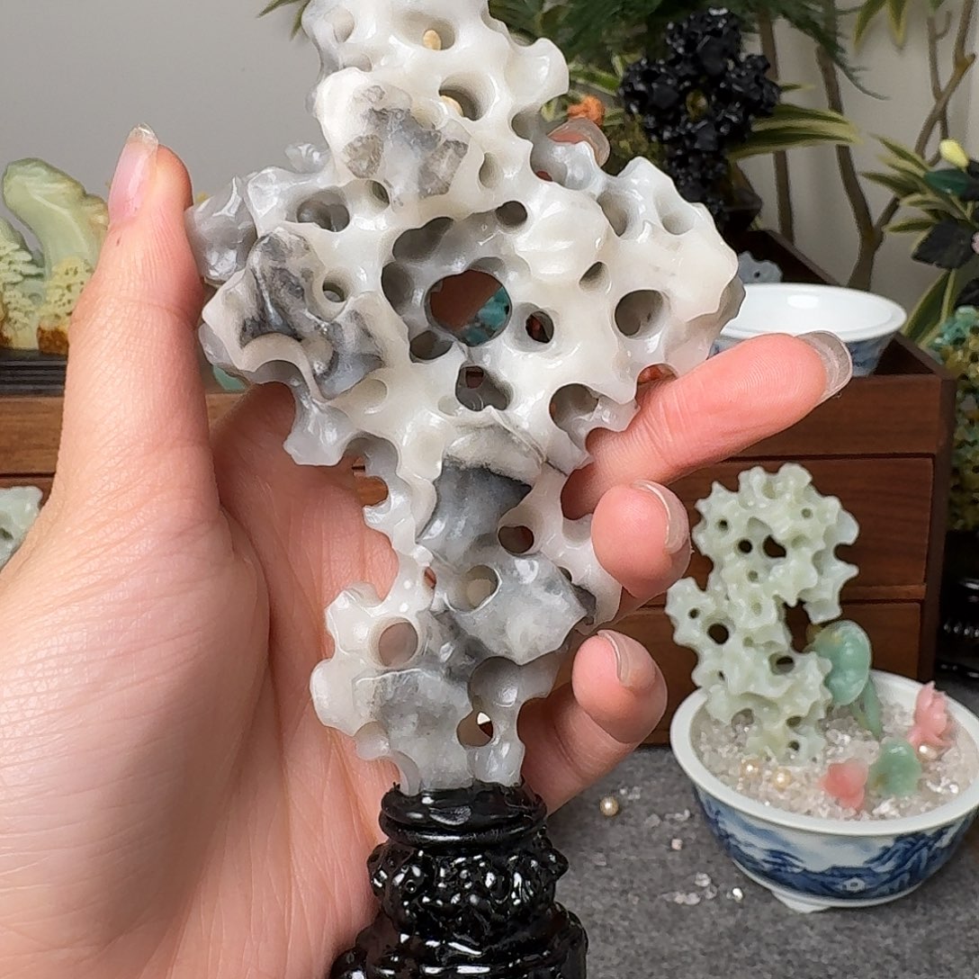 而***已印石昌化石太湖石一个