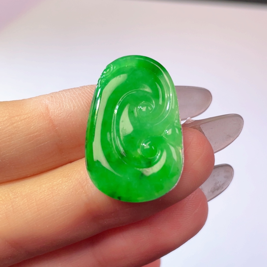 翡翠颈饰未镶嵌裸石