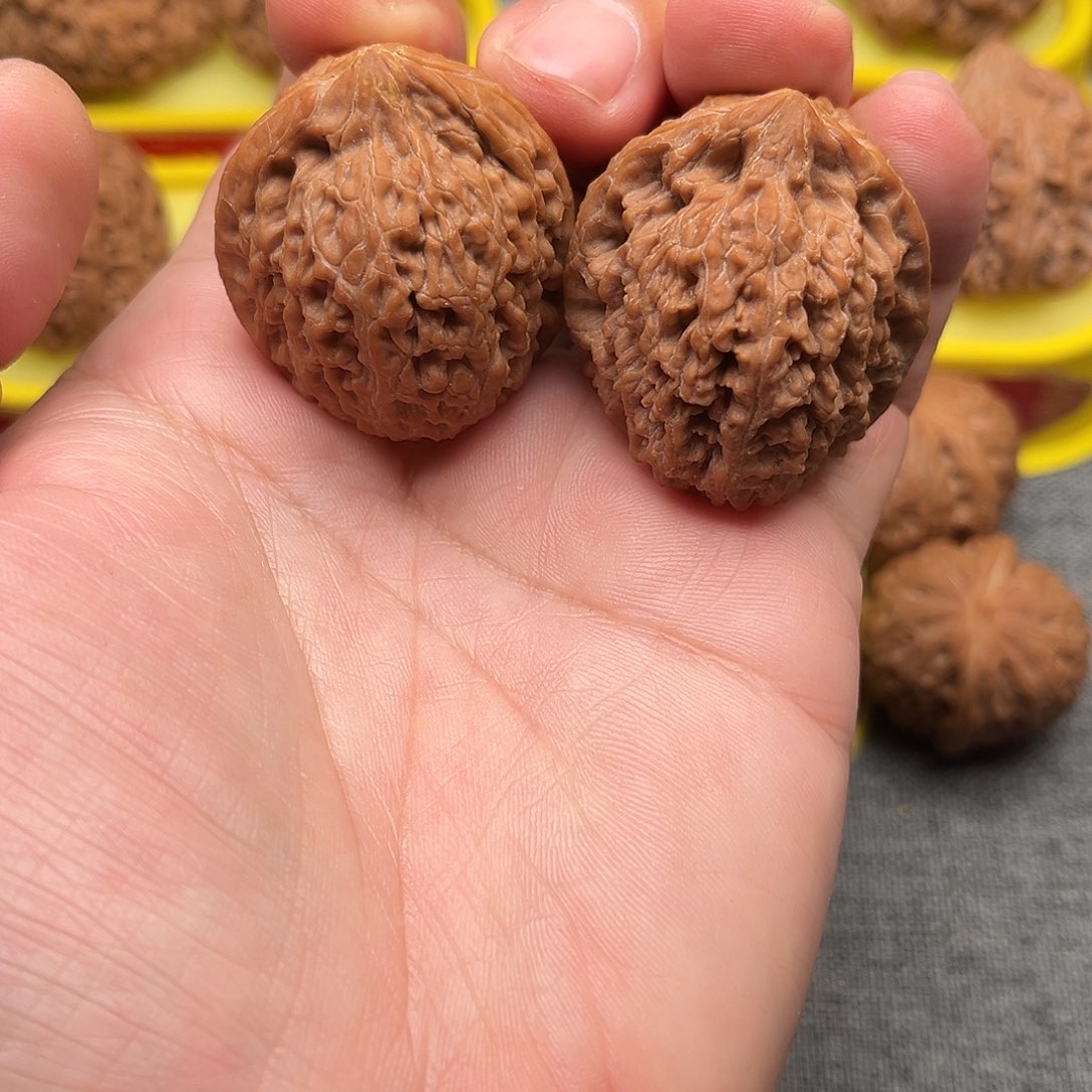 猴头核桃吊坠蒜头