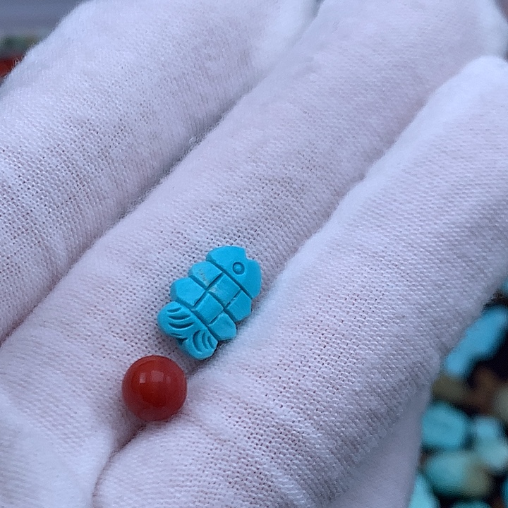 南红玛瑙未镶嵌珠宝奇石