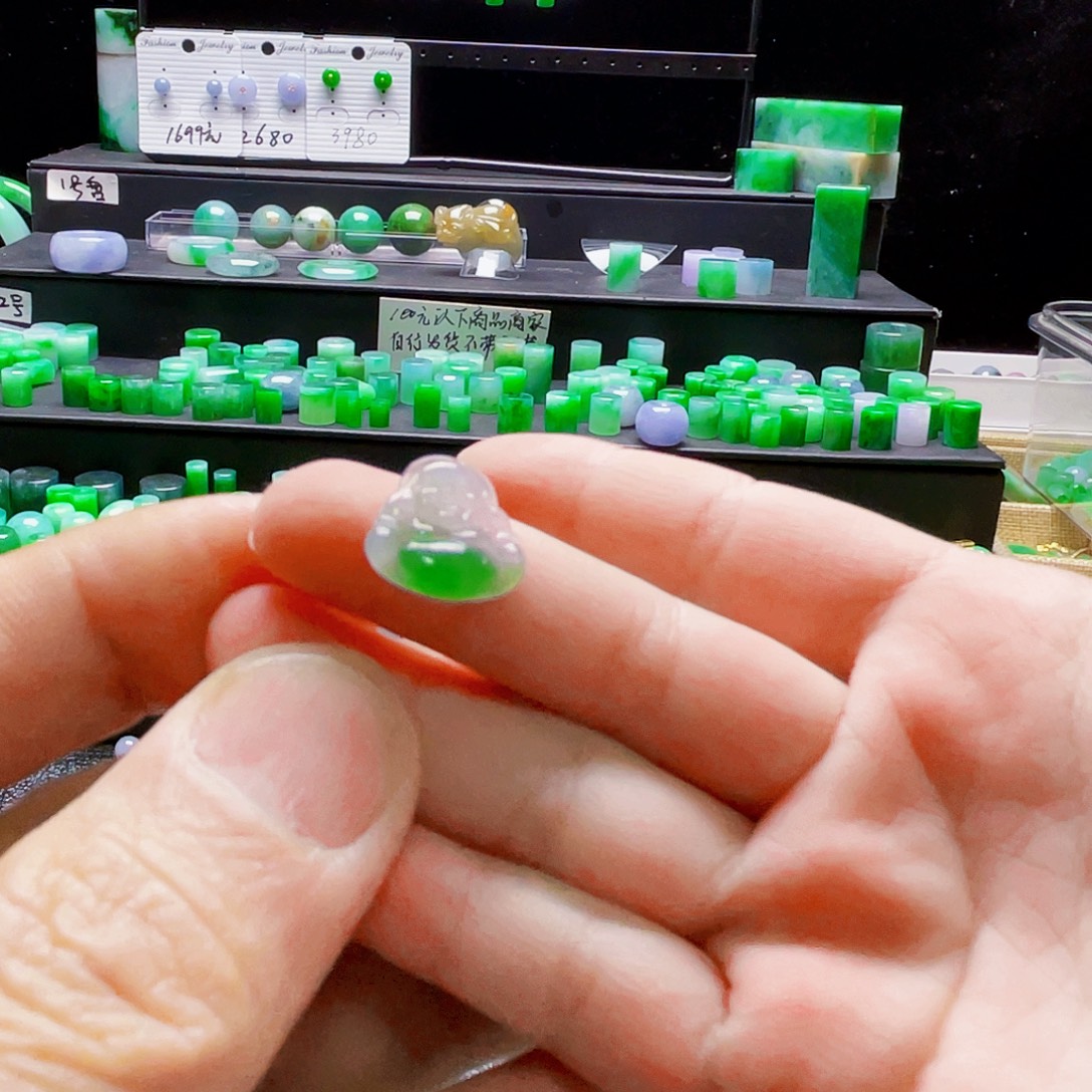 在***仙翡翠18K金镶嵌耳饰天然缅甸翡翠A货