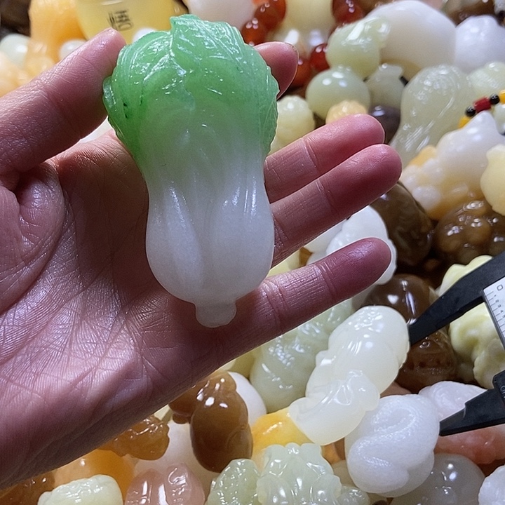 完全开放手把件白菜