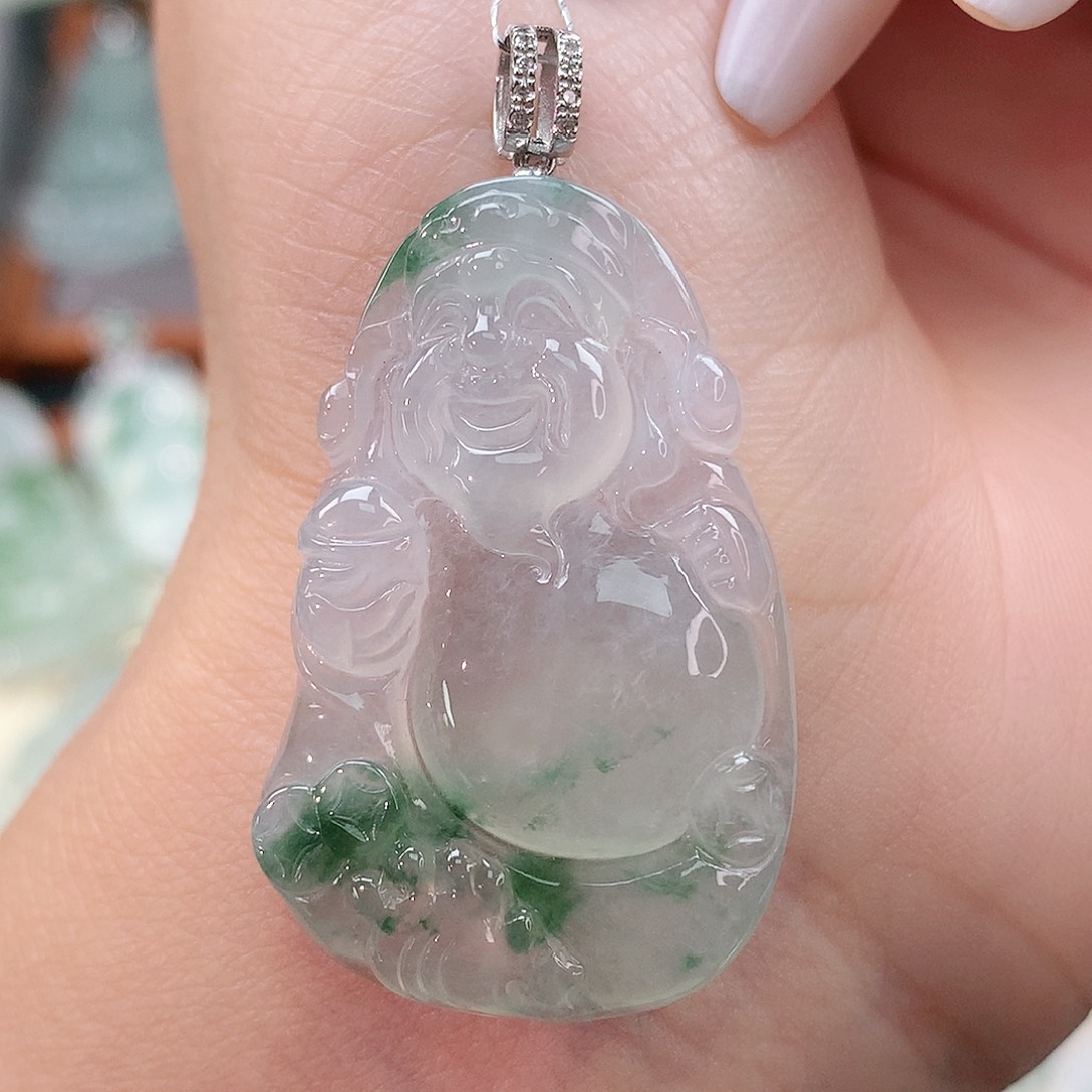 颈饰18K金镶嵌翡翠财神爷