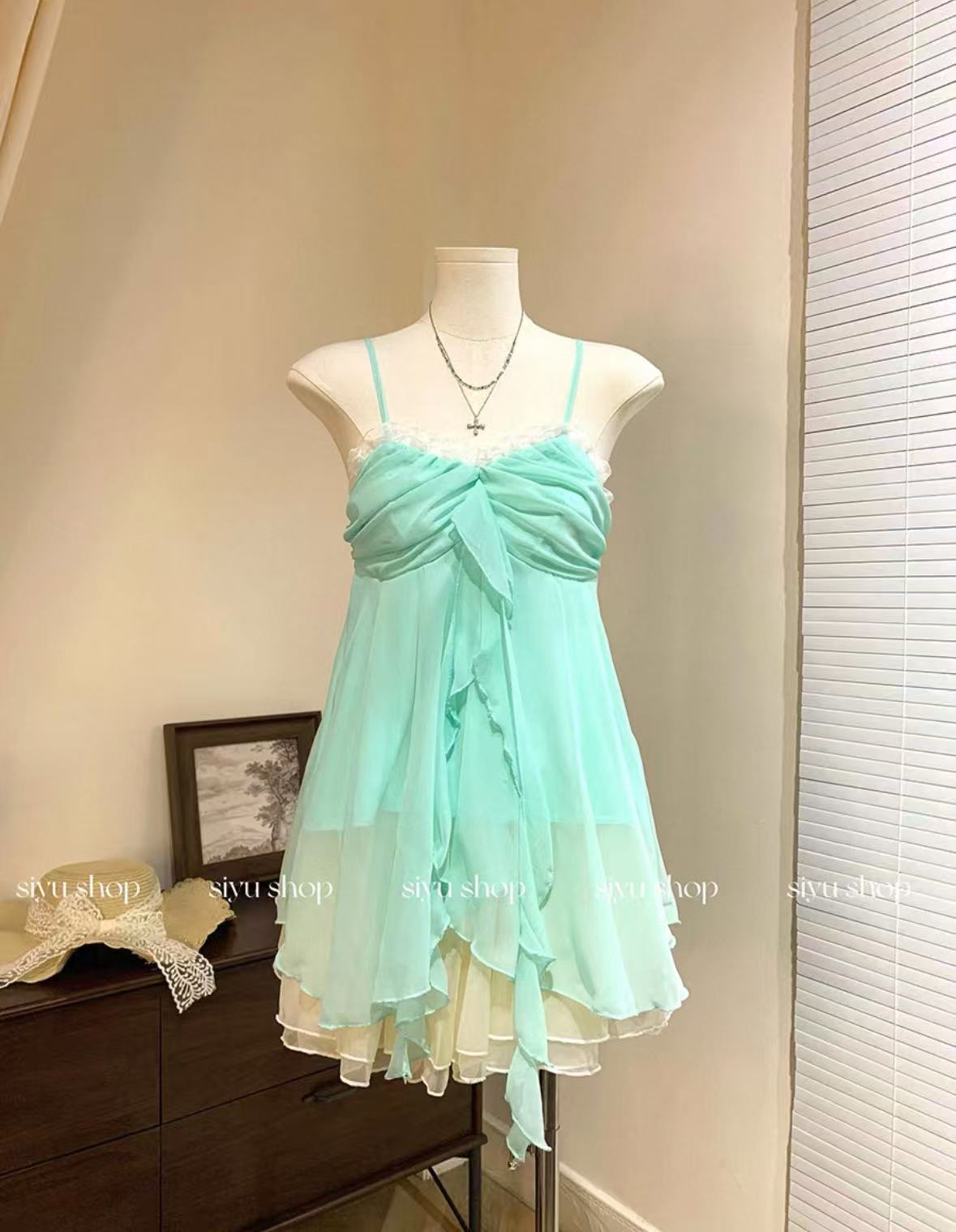 [不退no换】夏日夏季白色绿色小众气质吊带连衣裙吊带裙裙子显瘦