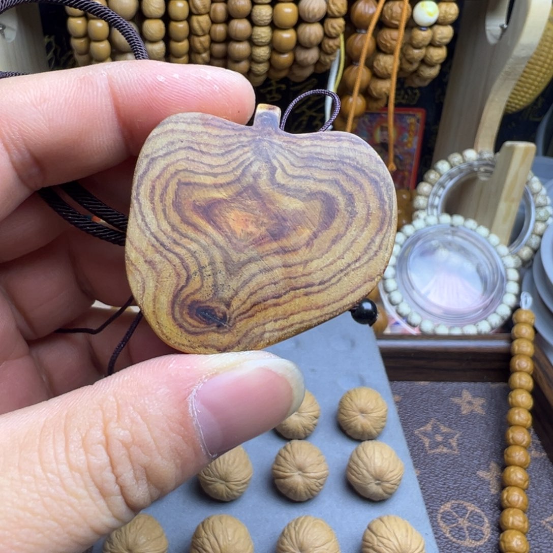 猴头核桃手串随行牌