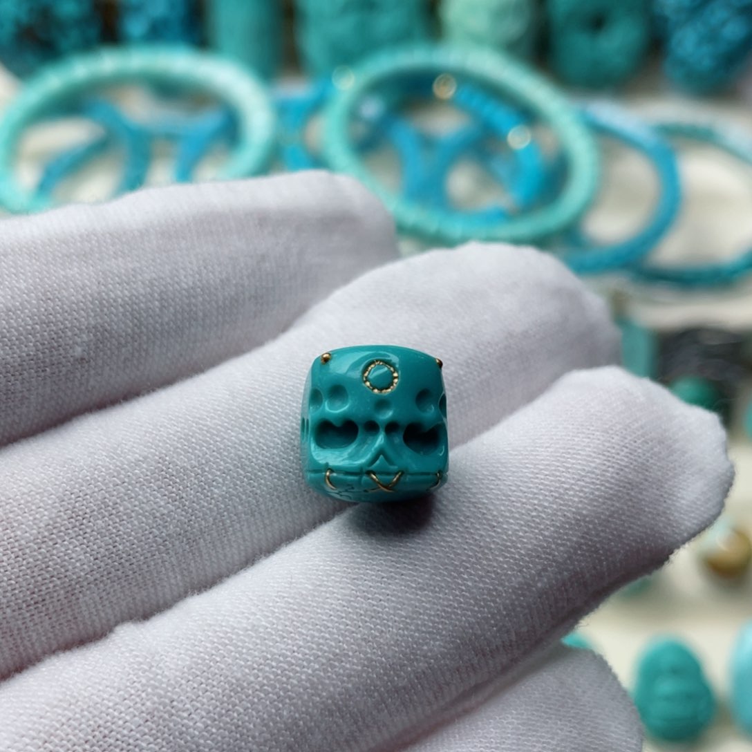 未镶嵌绿松石珠宝奇石