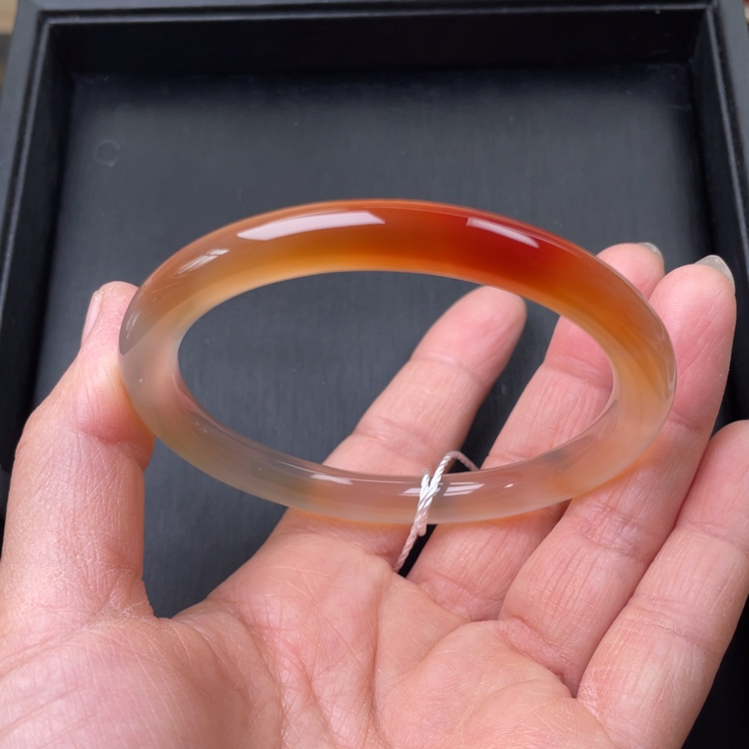 玛瑙/玉髓手镯未镶嵌61圈口