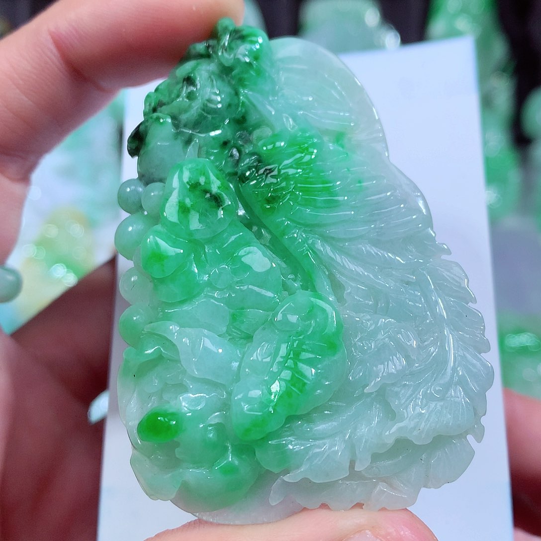 翡翠颈饰未镶嵌缅甸翡翠