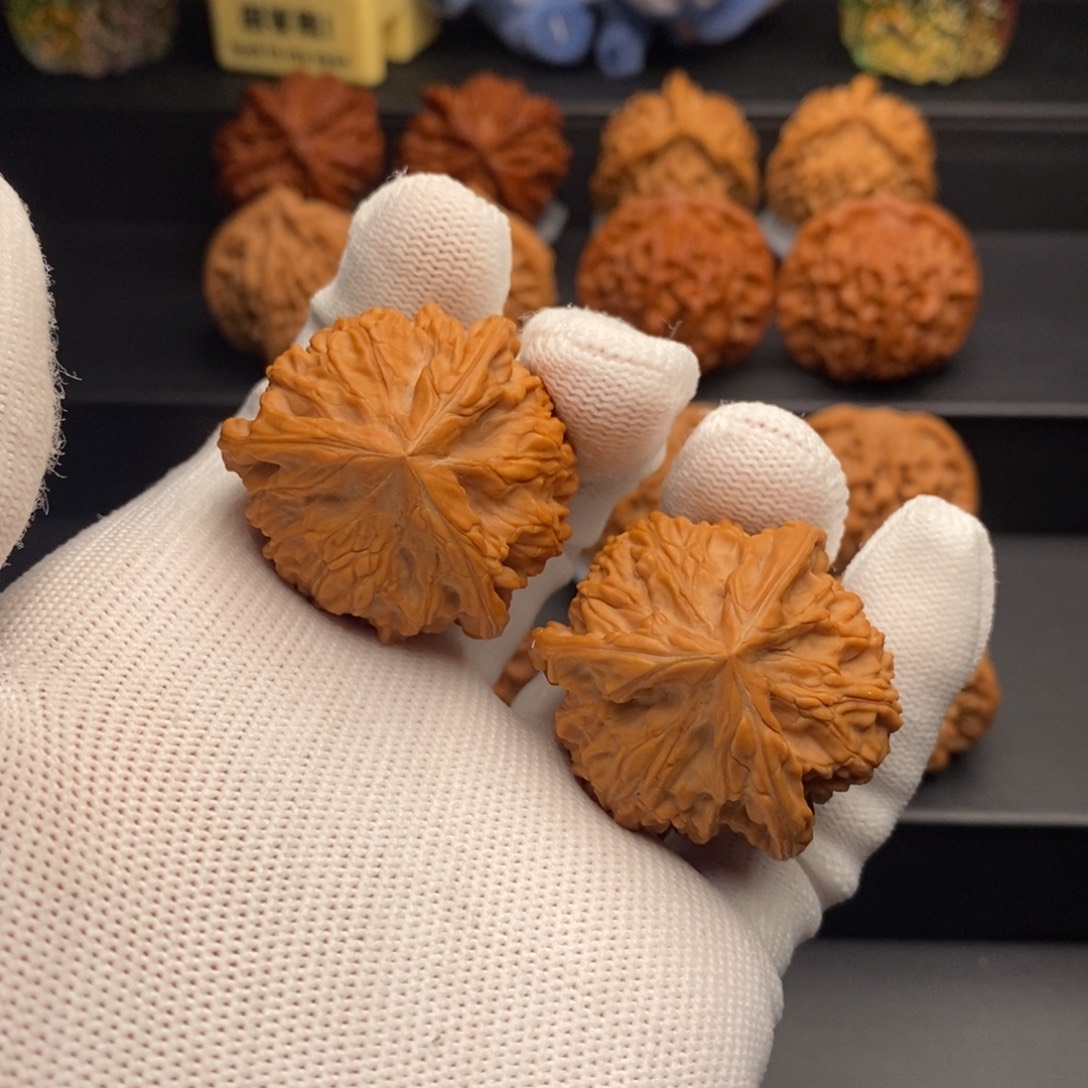 岩***️文玩核桃把件39御龙三棱