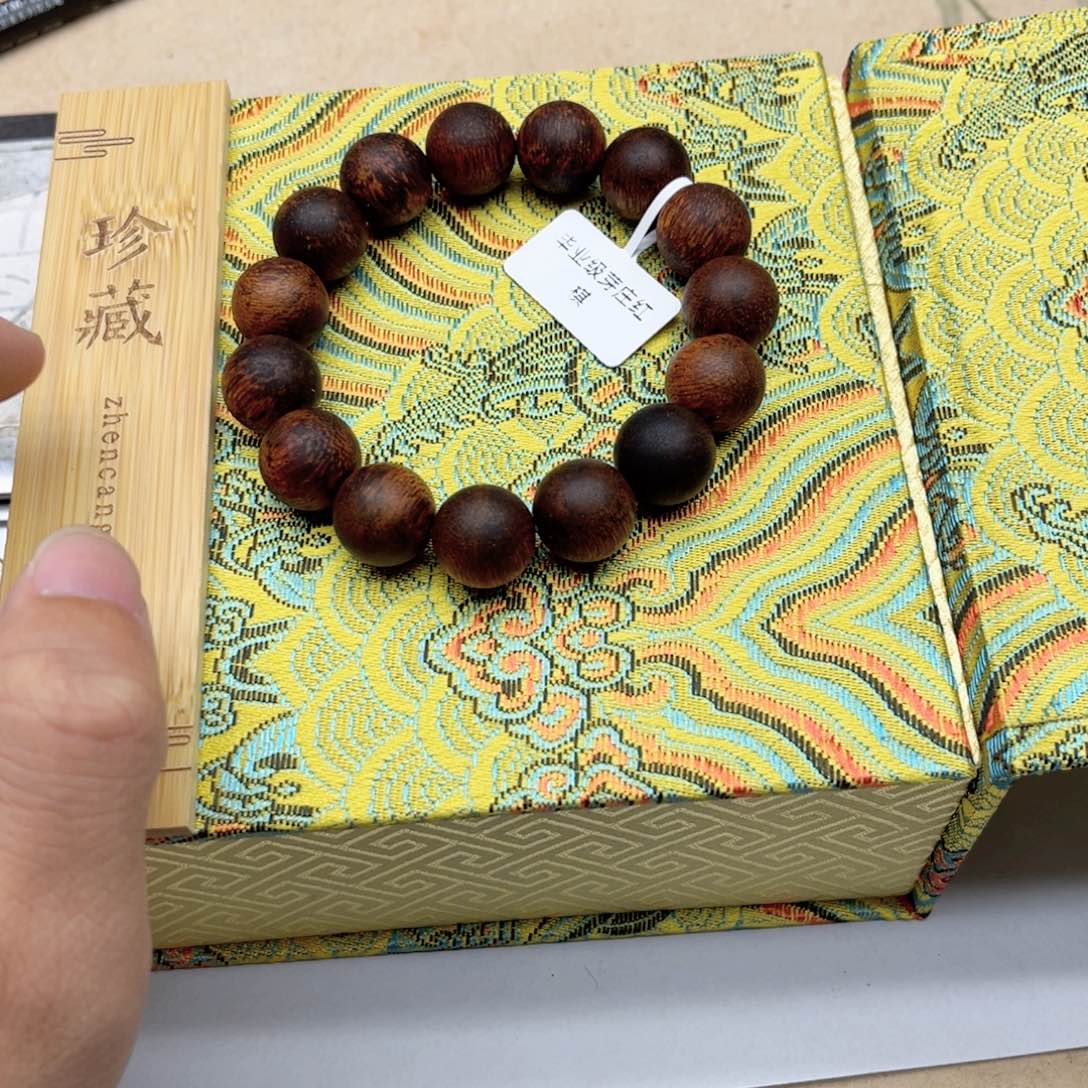 沉香香囊沉香天花板红旗