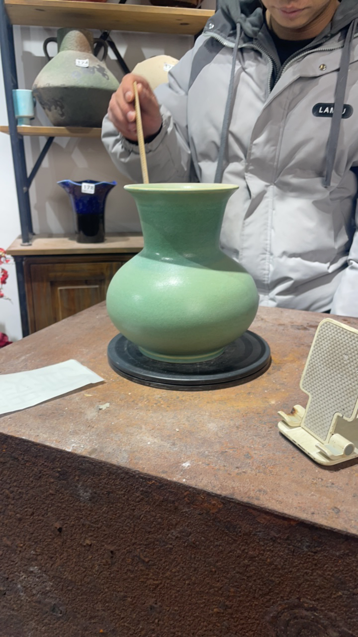 陶瓷花瓶高20口7