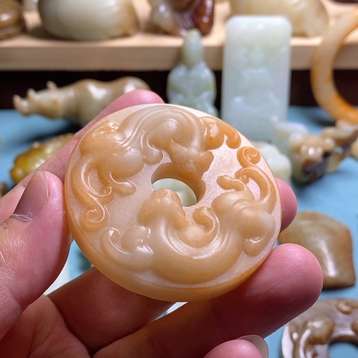 和田玉未镶嵌挂件