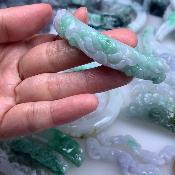 颈饰未镶嵌翡翠梦*客