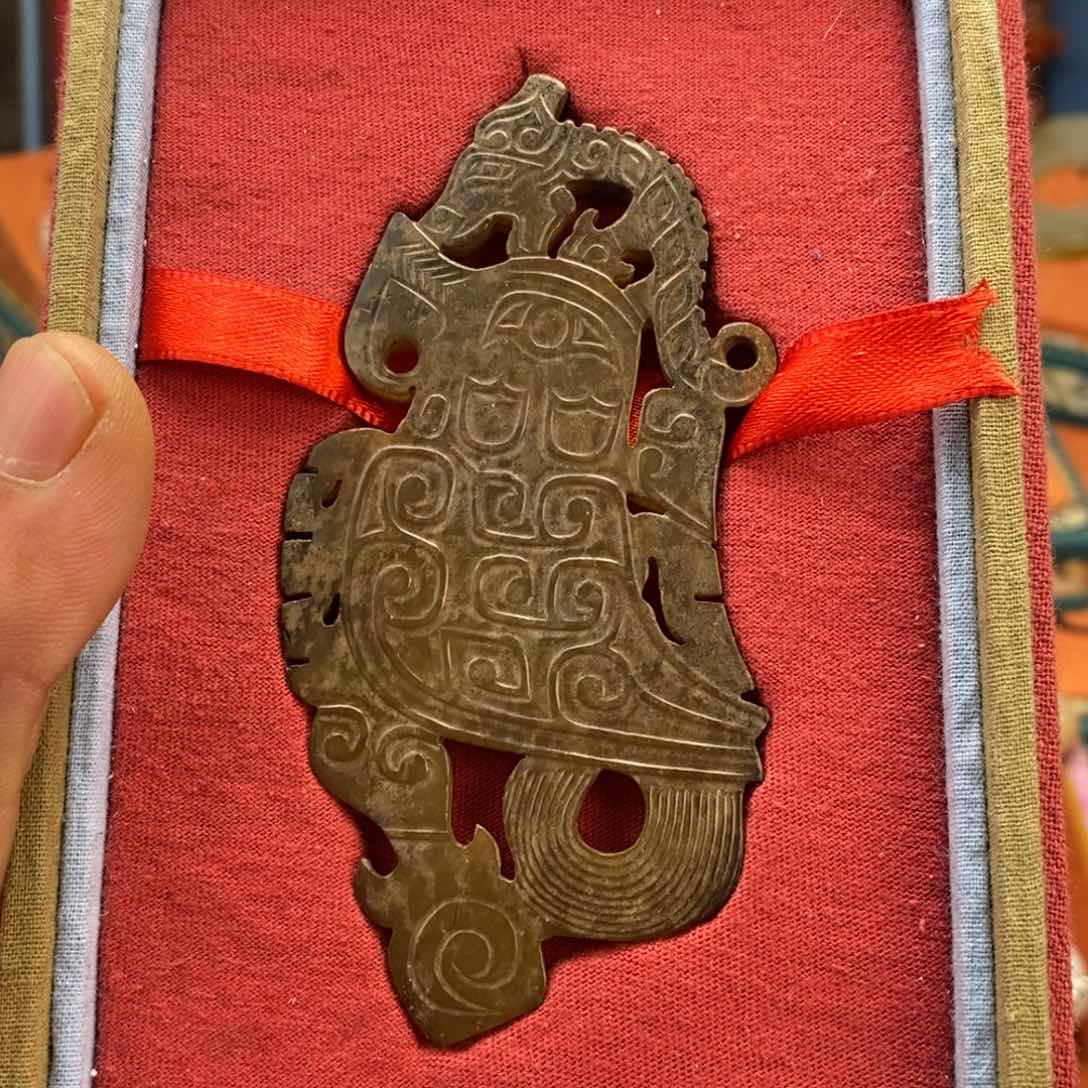 和田玉佩饰未镶嵌玉**玉