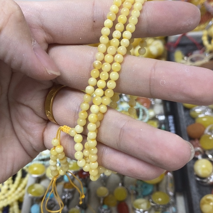 裸石蜜蜡未镶嵌串