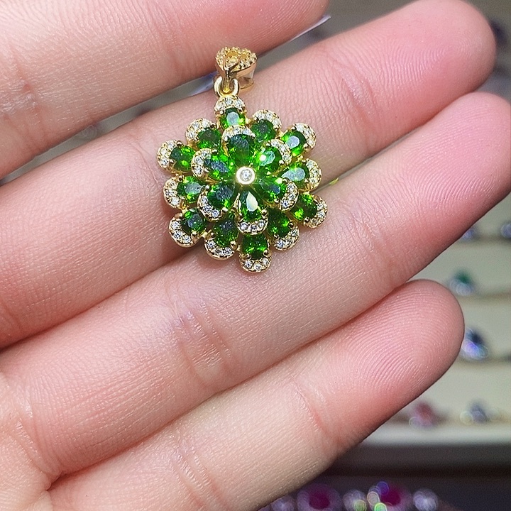 透辉石吊坠银S925镶嵌1111