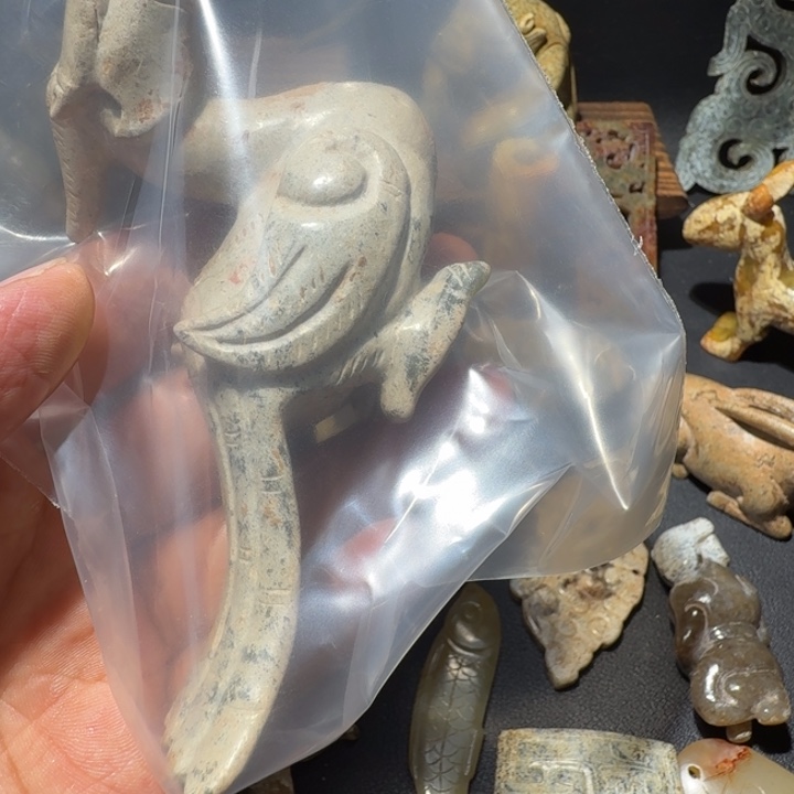 方***根和田玉未镶嵌车挂