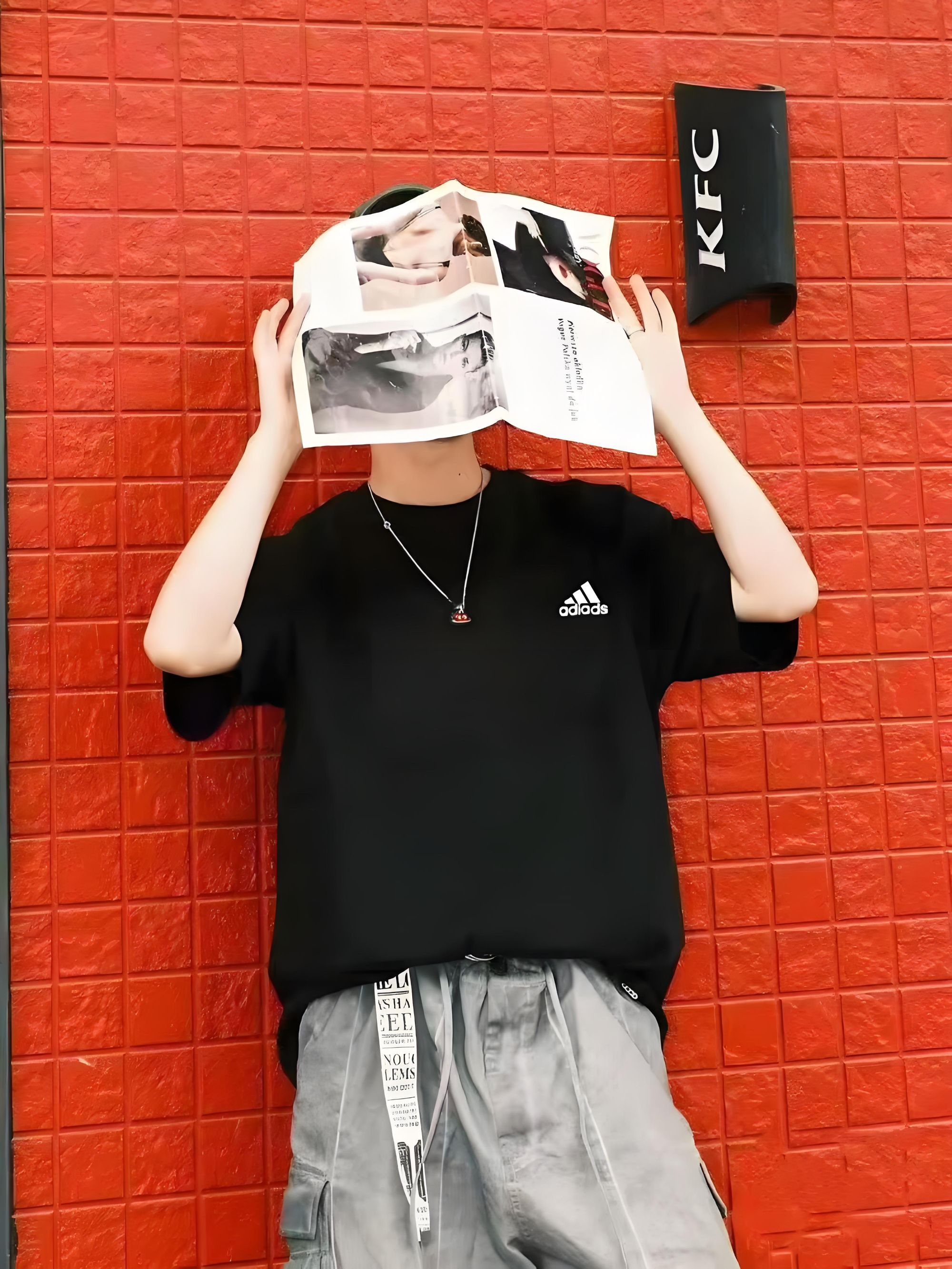 阿迪纯原纯棉圆领时尚短袖 黑白立体LOGO夏季简约情侣款T01