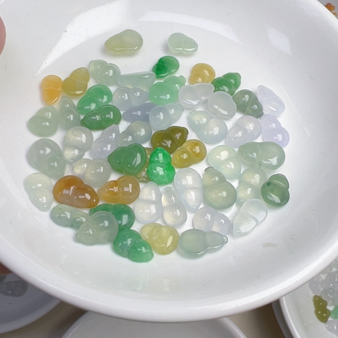 翡翠散珠葫芦一个