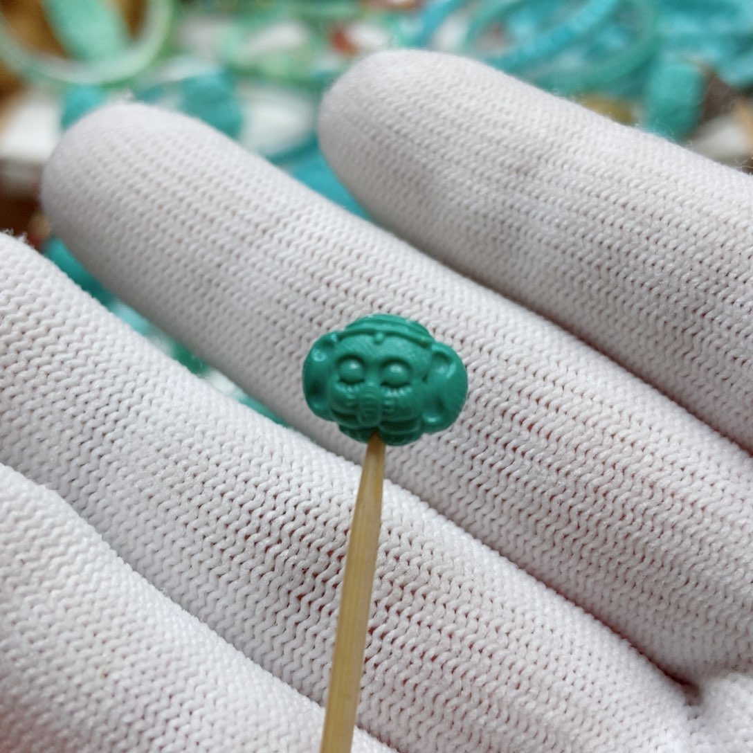 绿松石珠子未镶嵌