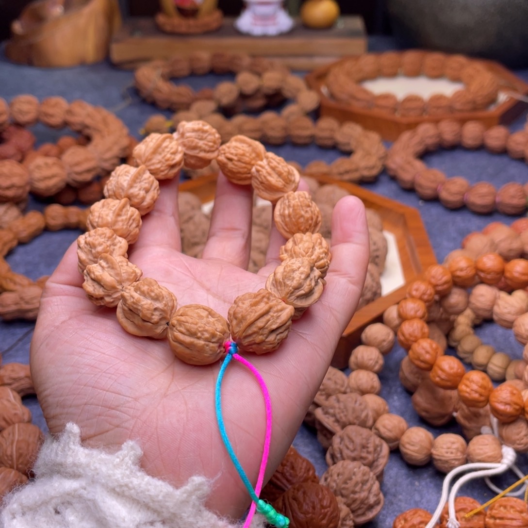 *****吊坠文玩核桃秋子