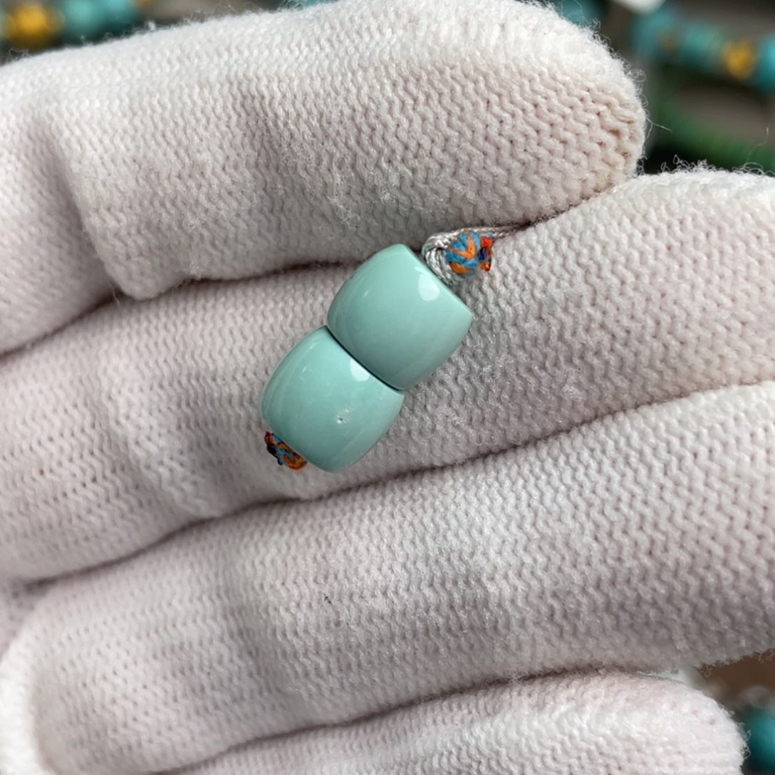 绿松石未镶嵌直切对珠