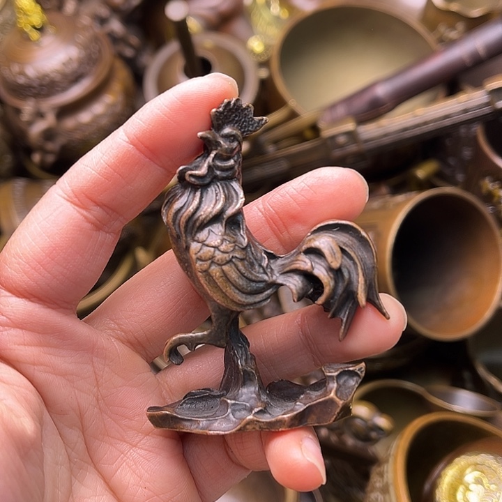 铜23445567898764789579887