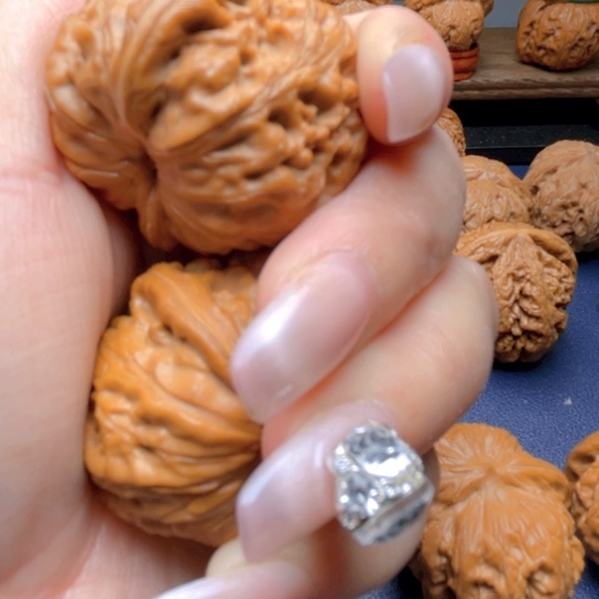 文玩核桃吊坠用****4元宝