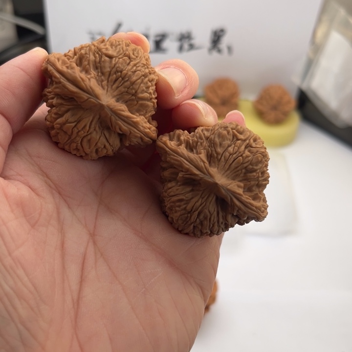 暮***王文玩核桃吊坠南疆40