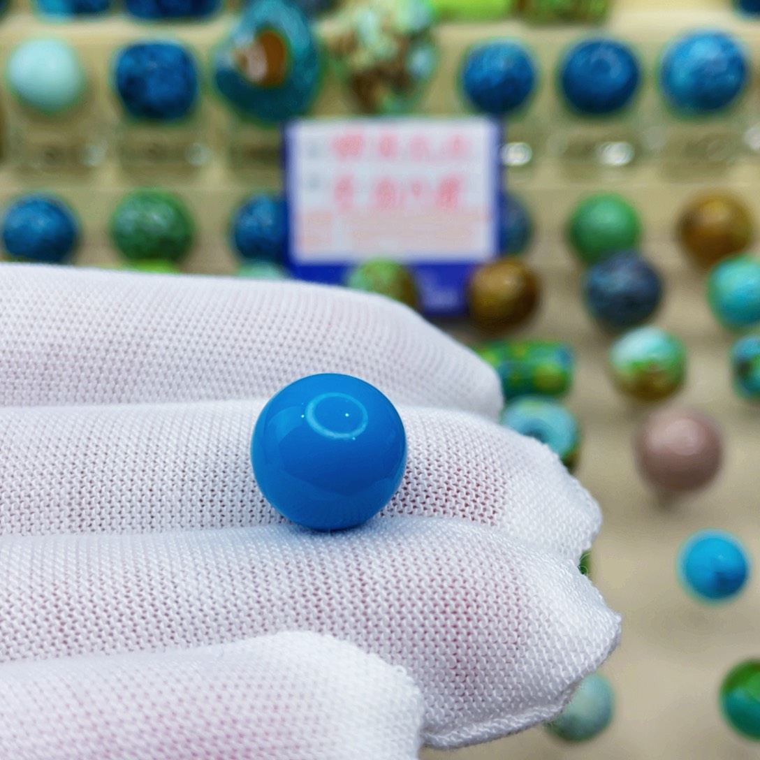 未镶嵌绿松石颈饰