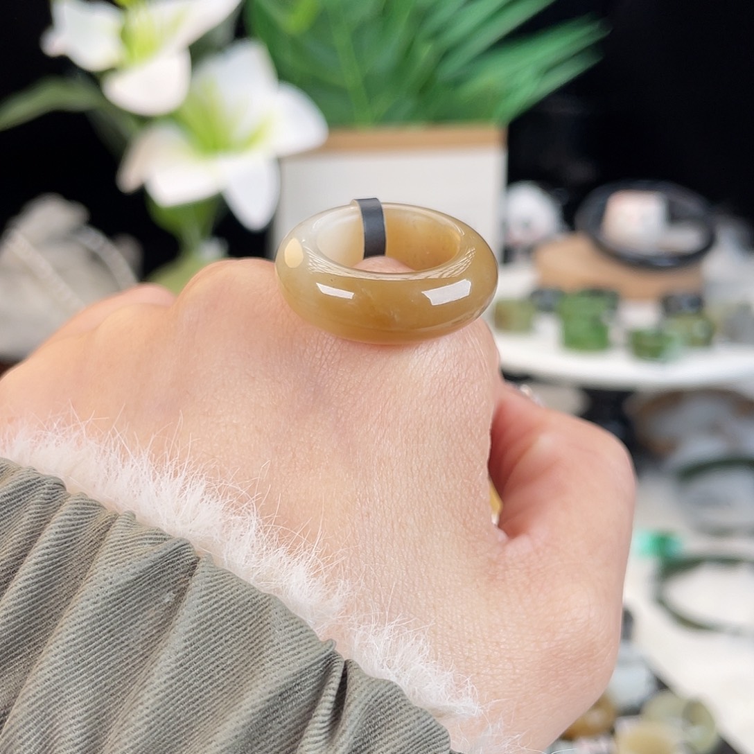 和田玉未镶嵌戒指E154糖白轮胎16.3带24h