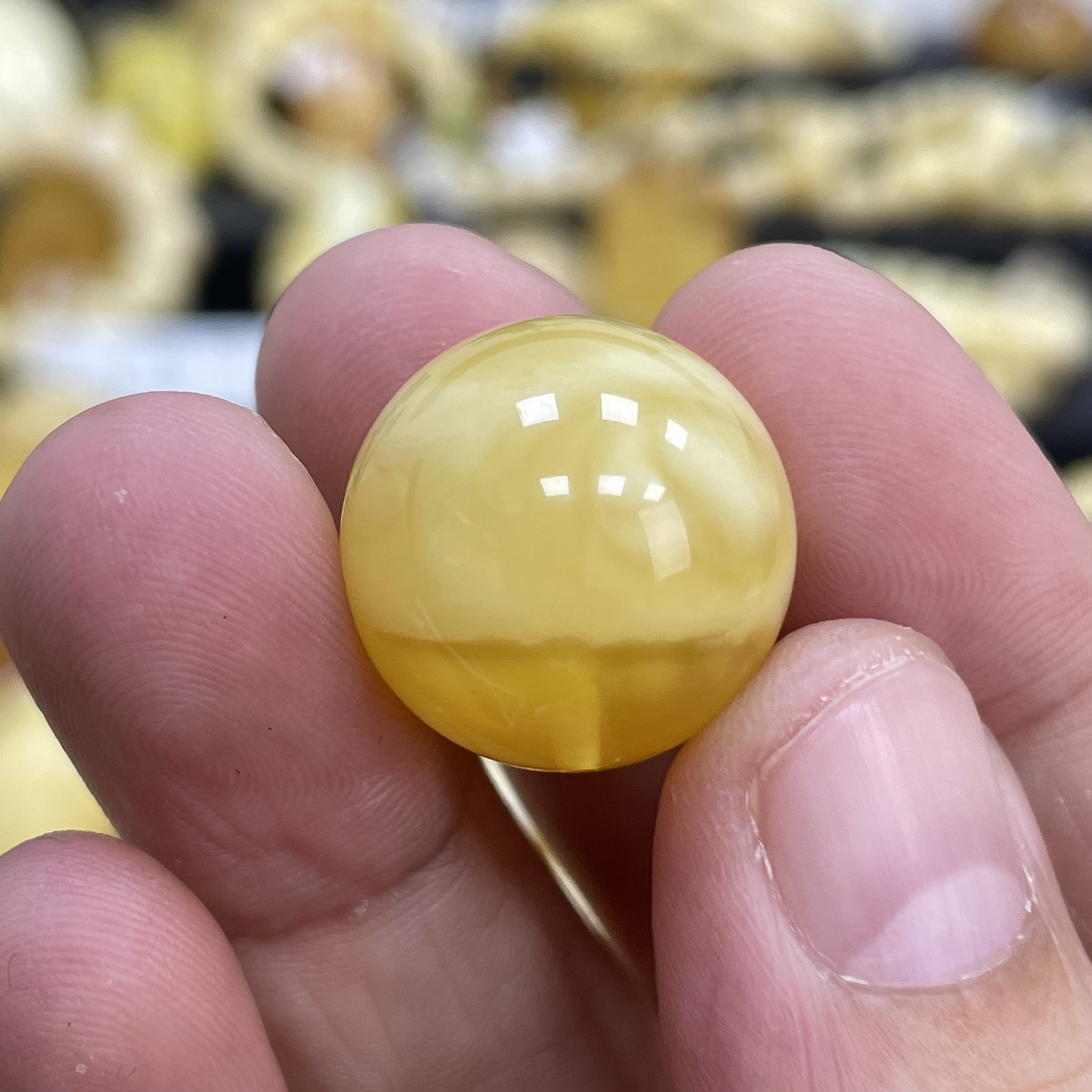 魔梵珠宝｜18mm俄料琥珀蜜蜡金妖瑕款式 福利