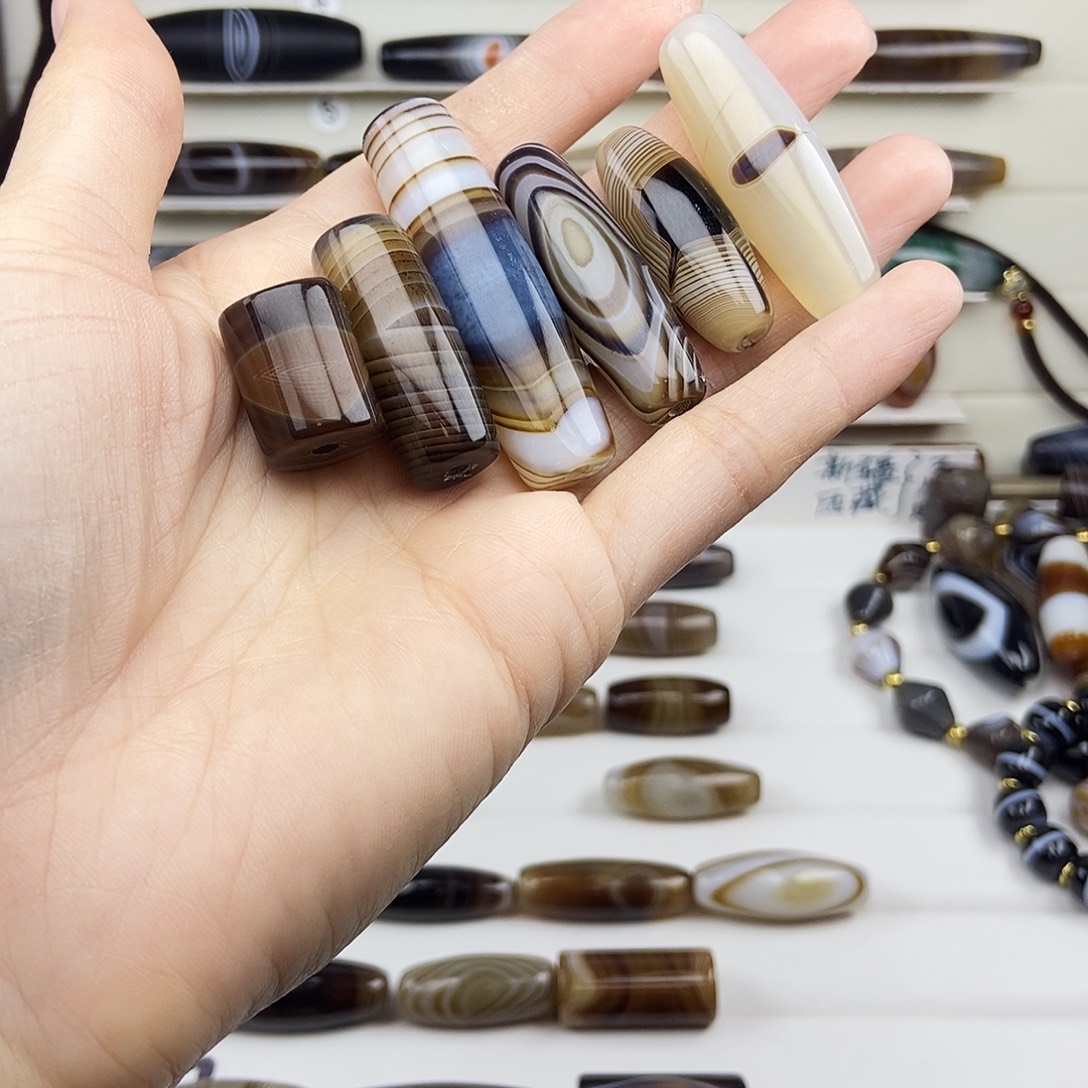 周***b玛瑙/玉髓未镶嵌颈饰