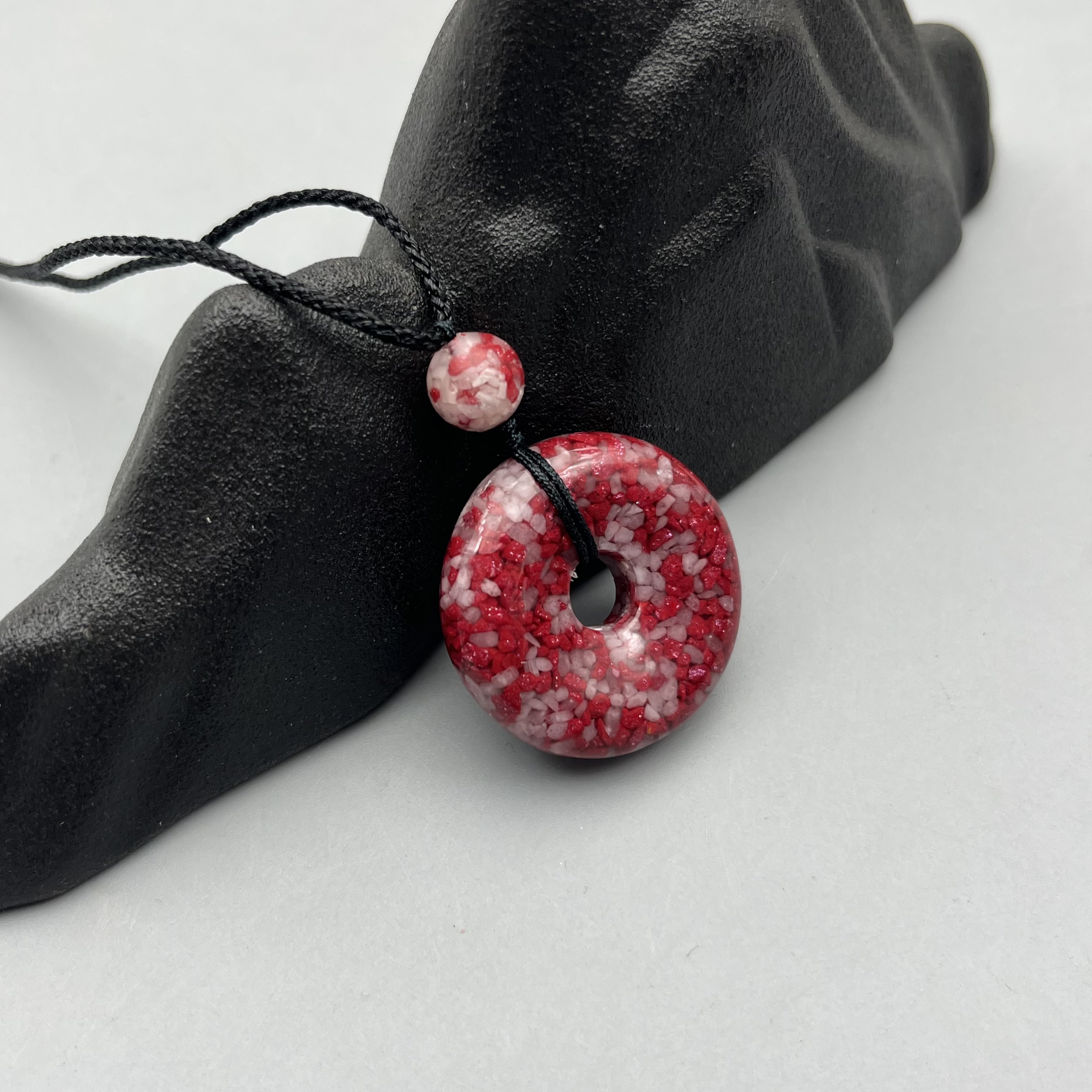 含辰砂工艺品JT472-晶体雕刻平安扣吊坠