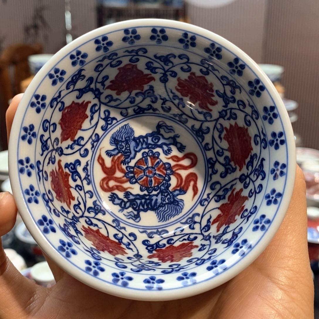 薛*x微瑕釉里红压手杯满绘柴窑手绘